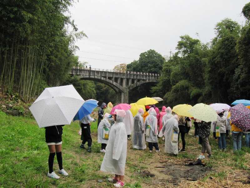 別所小学校　疏水見学