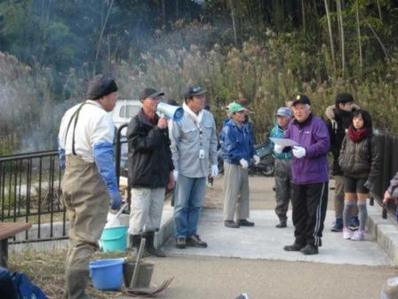 西牧レンコン掘り
