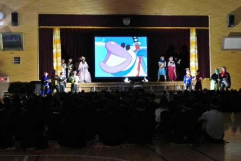 大観小学校　メダカのコタロー公演