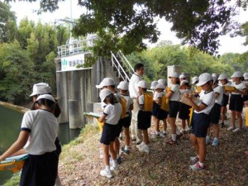 天満東小学校　疏水見学