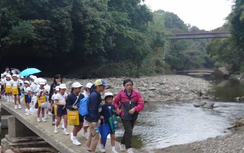 天満南小学校　淡山疏水現地見学会