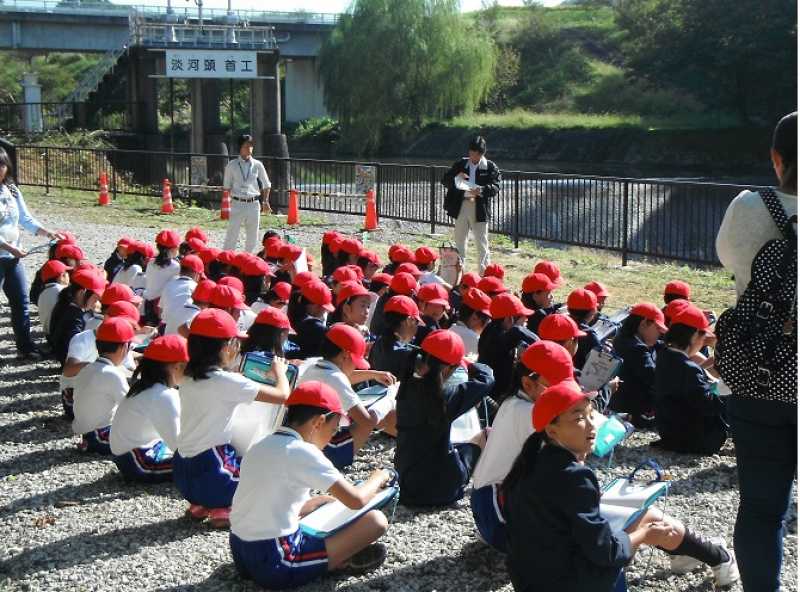 広野小学校　淡山疏水現地見学会