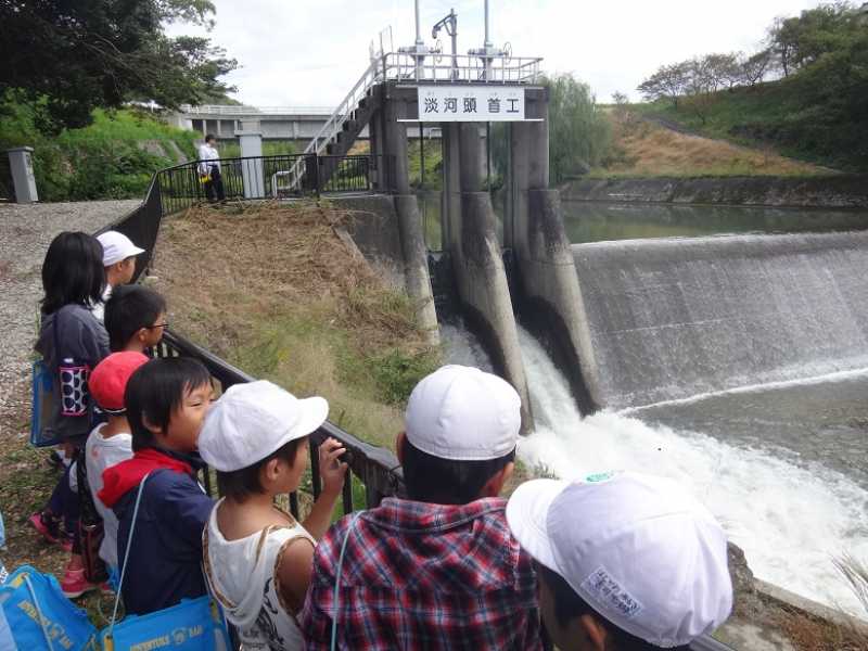 二見小学校　淡山疏水現地見学会