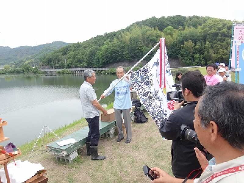 原大池　『樋抜きの儀』（『ため池博覧会2018』⑧）